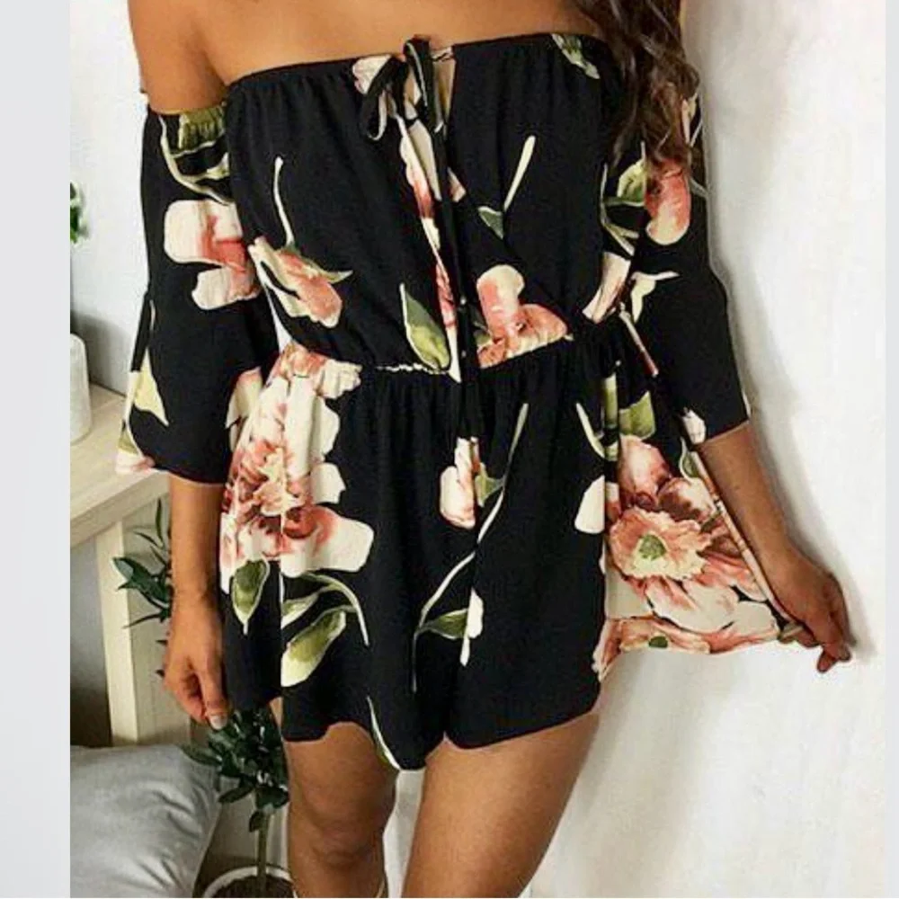 Luxxel Floral Off-Shoulder Romper - size S - Picture 8 of 8
